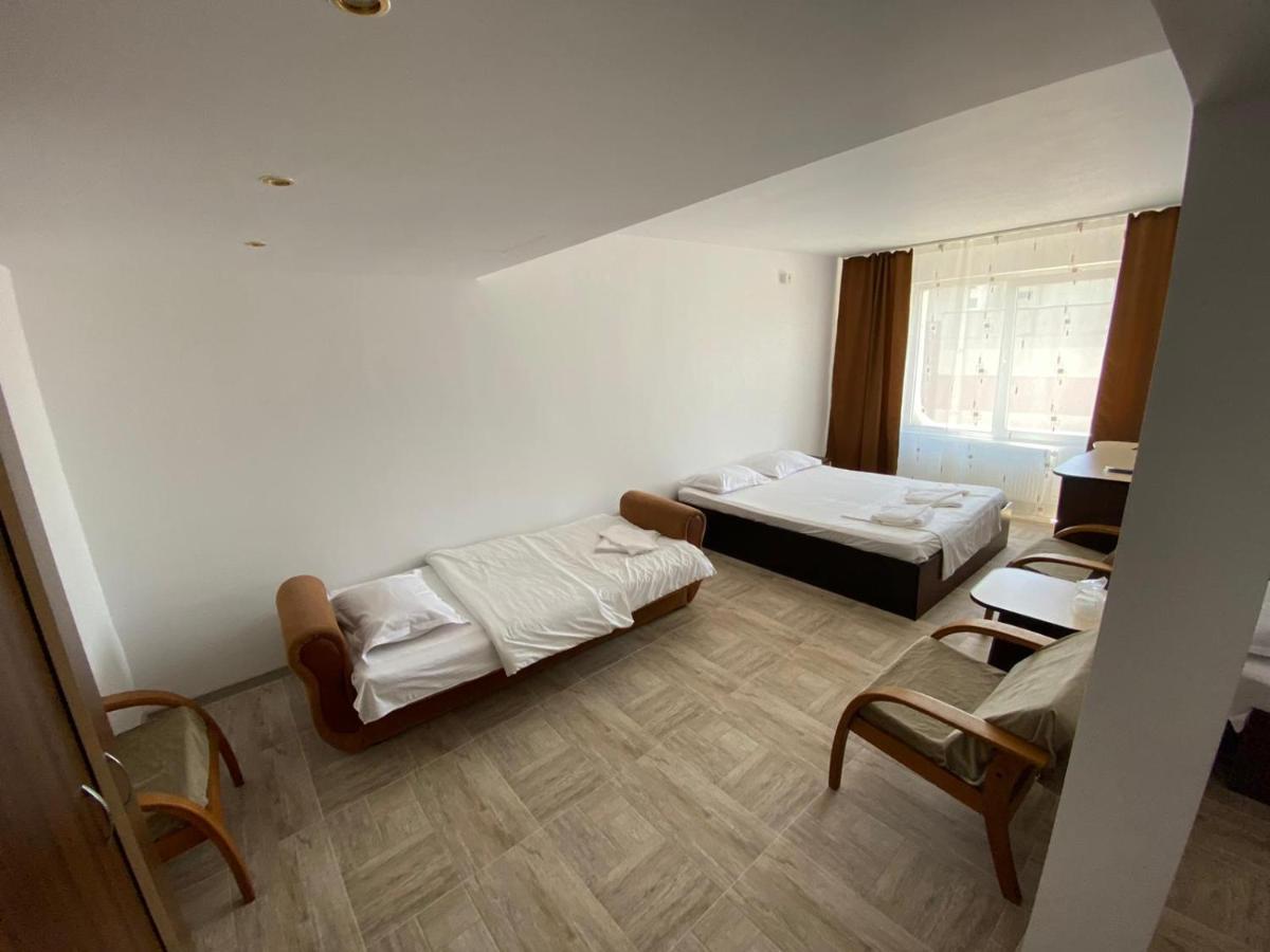 Hotel Gorj Târgu Jiu Exteriör bild