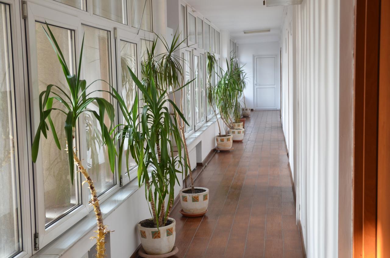 Hotel Gorj Târgu Jiu Exteriör bild